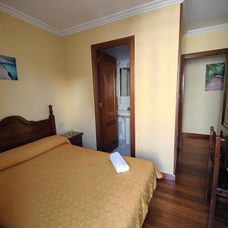 Pension Residencia Buenos Aires Vigo Exteriör bild