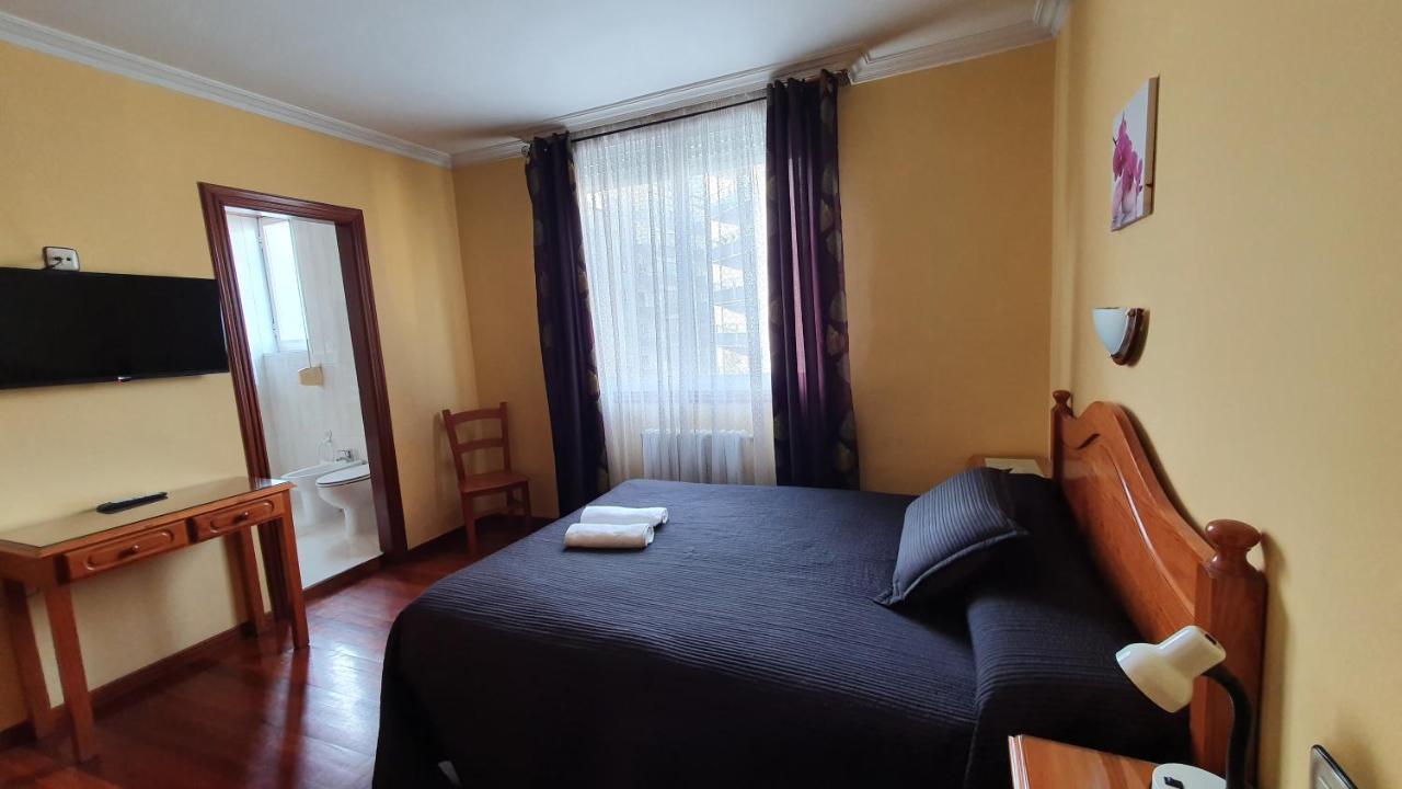 Pension Residencia Buenos Aires Vigo Exteriör bild