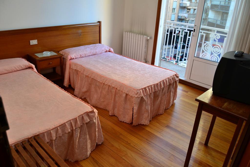 Pension Residencia Buenos Aires Vigo Exteriör bild