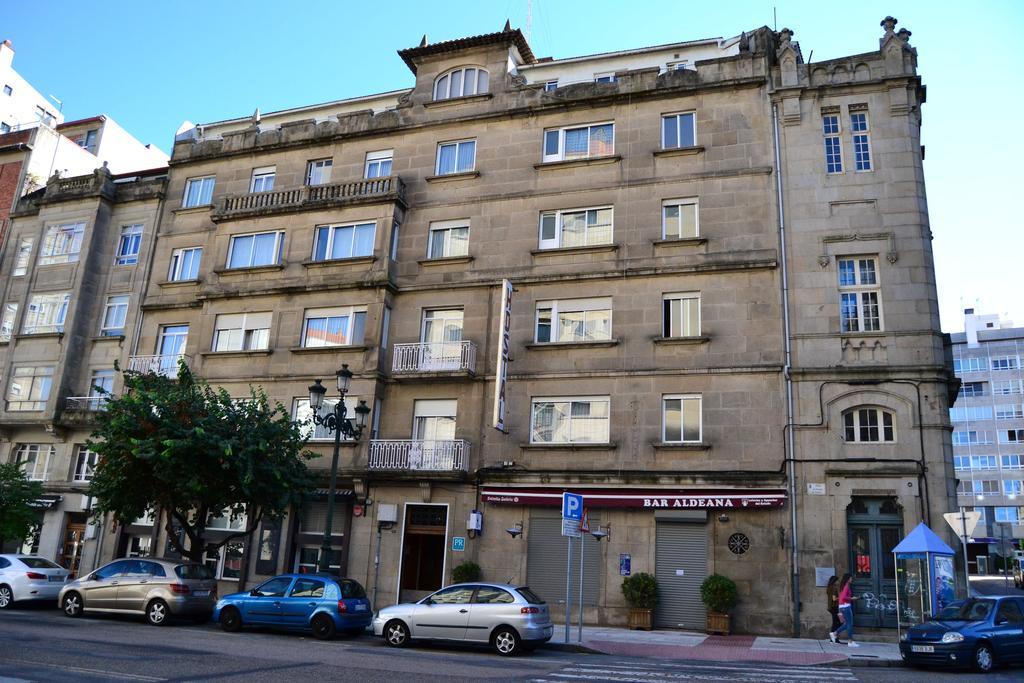 Pension Residencia Buenos Aires Vigo Exteriör bild