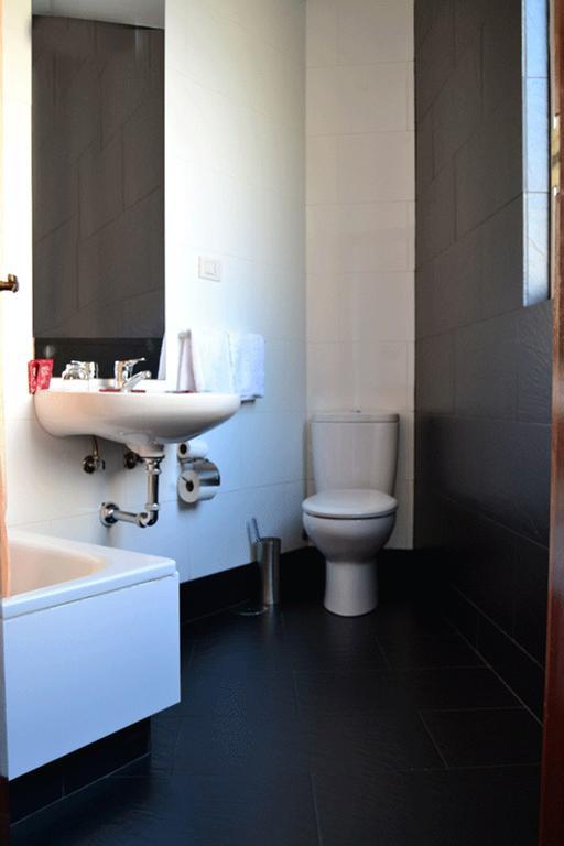 Pension Residencia Buenos Aires Vigo Exteriör bild