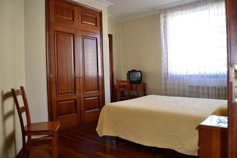 Pension Residencia Buenos Aires Vigo Exteriör bild
